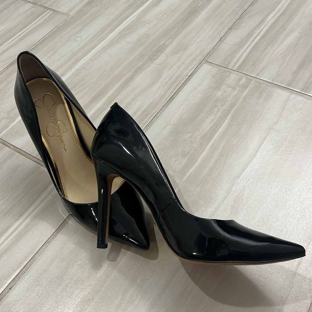 Jessica Simpson stilettos!